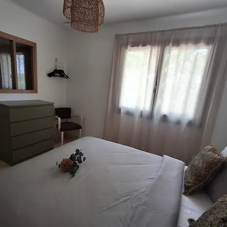 Holiday home L 'oustalet