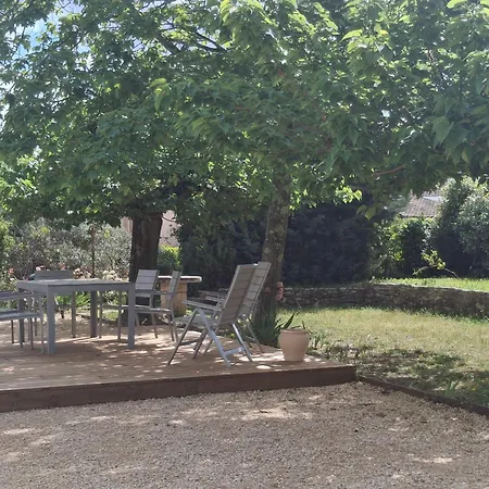 Holiday home L 'oustalet