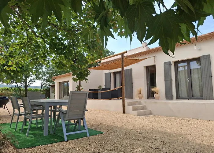 L 'oustalet * Saint-Paulet-de-Caisson