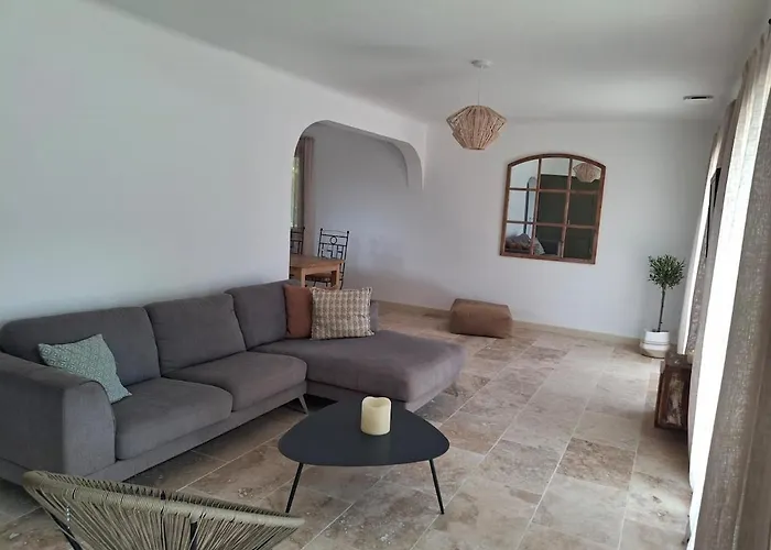 Hébergement de vacances L 'oustalet Saint-Paulet-de-Caisson